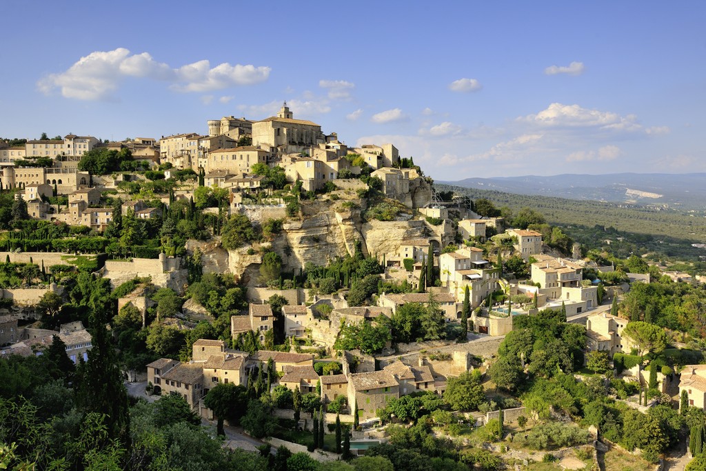 Village de Gordes, tourisme en Luberon, Vaucluse